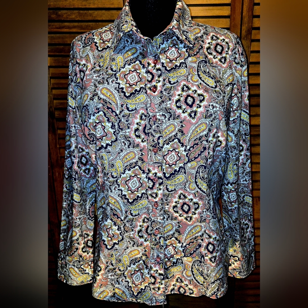 Sz.12, Chadwicks of Boston women's button-down Blouse &  paisley Print.
